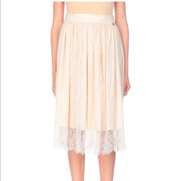 Blumarine lace skirt nwt - Picture 2 of 4